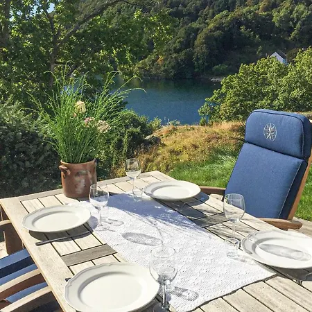 Holiday home 4 Bedroom Beautiful In Farsund