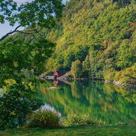 Vakantiehuis 4 Bedroom Beautiful In