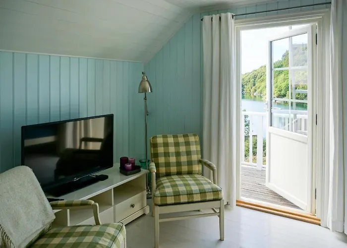 4 Bedroom Beautiful In * Farsund