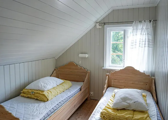 4 Bedroom Beautiful In Prázdninový dům